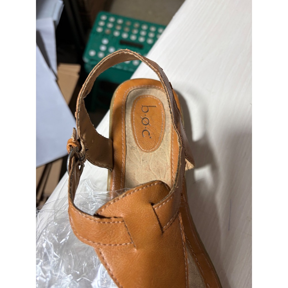 b.o.c. Born Concept Women Tan Thong Slingback Sandals Flat Buckle C76337 Size 9M - Picture 12 of 14
